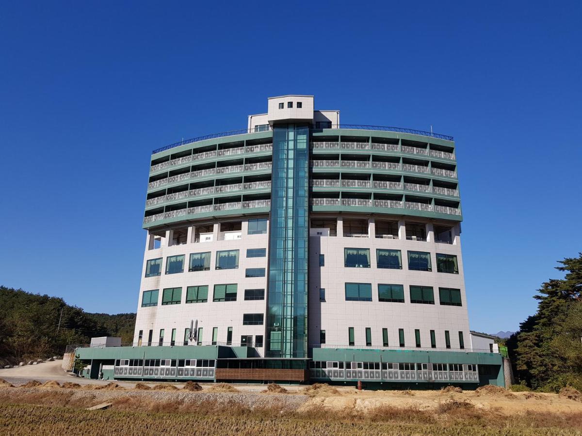 International Airport Yangyang