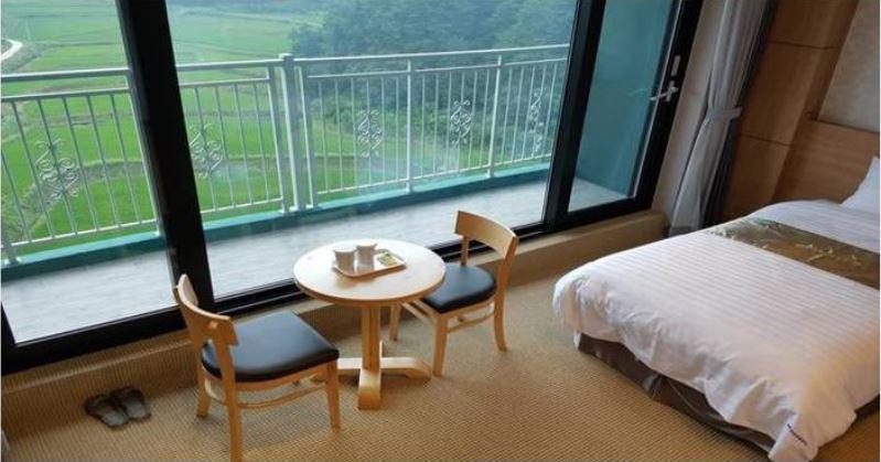 Hotel International Airport 4*