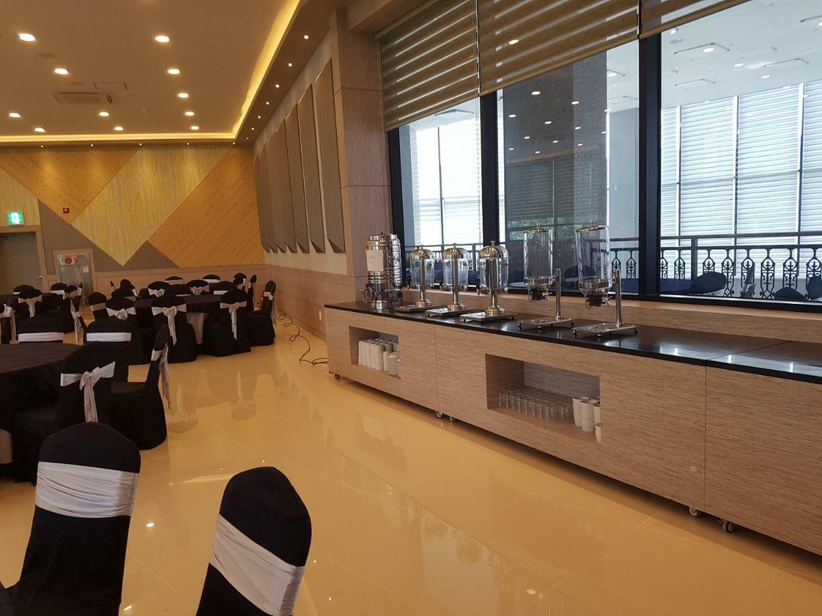 International Airport Yangyang